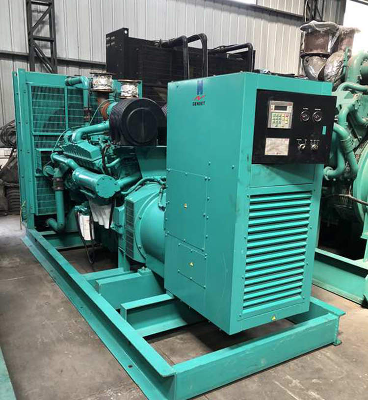康明斯550KW二手柴油發(fā)電機組